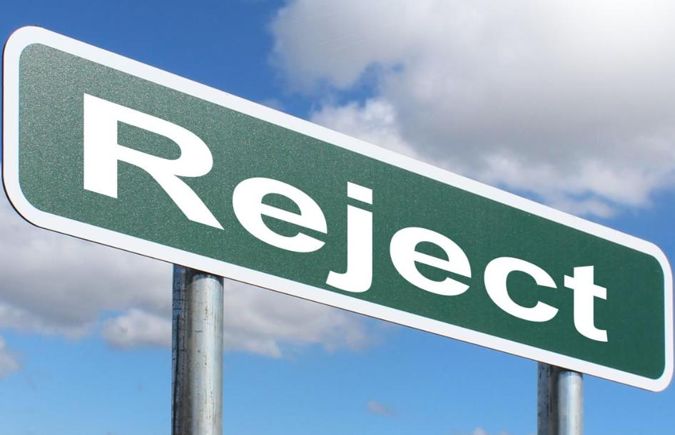 市老年大学举行“庆七一·送温暖”慰问老党员文艺演出活动