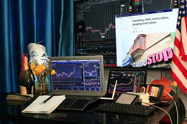 港股开盘 | 恒指高开0.29% 科网股活跃 阿里巴巴(09988)涨超2%