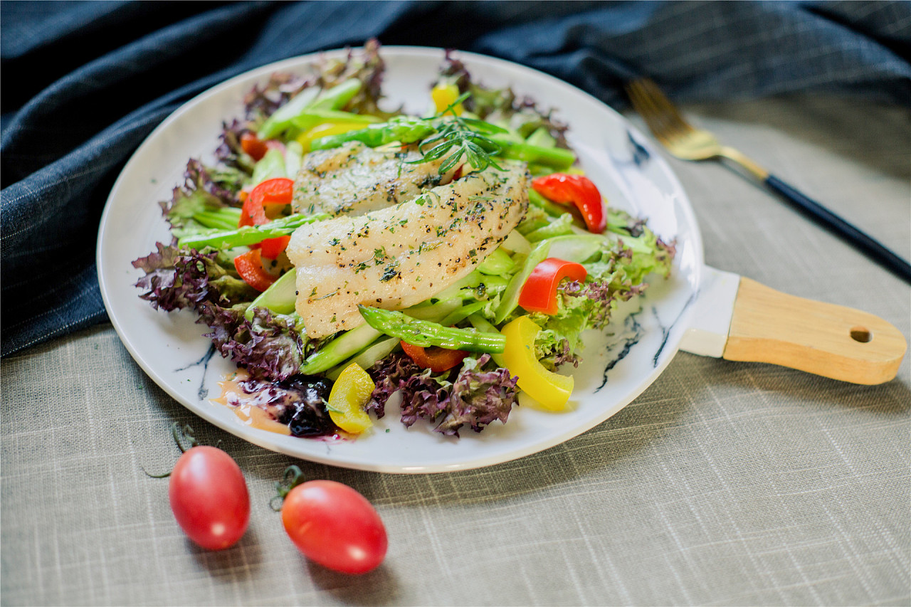 蓝月亮(06993)的“洁净升维战”：背后的秘密与密码