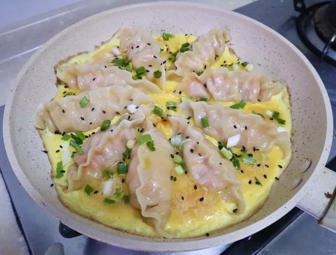 国际媒体聚焦:九三阅兵彰显中国实力,传递和平强音