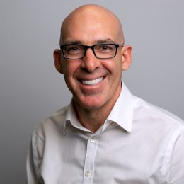 晶圆代工业务前景迷雾重重 英特尔(INTC.US)股价重挫超8% 凭空消失年内涨幅